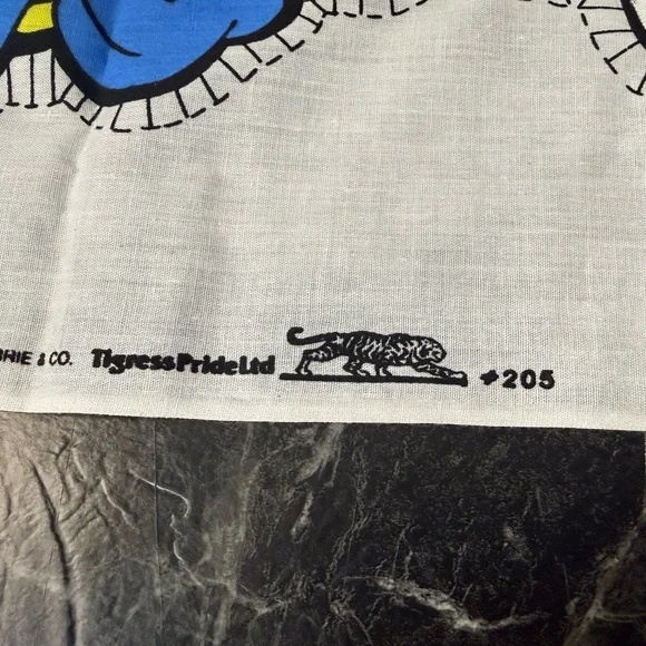 PEYO 1982 Smurf Homemade Pillows and Cut and Sew Fabric Panels - Picture 9 of 10